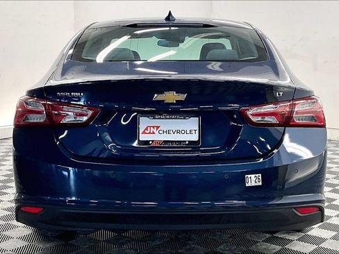 Used 2021 Chevrolet Malibu LT FWD image 3