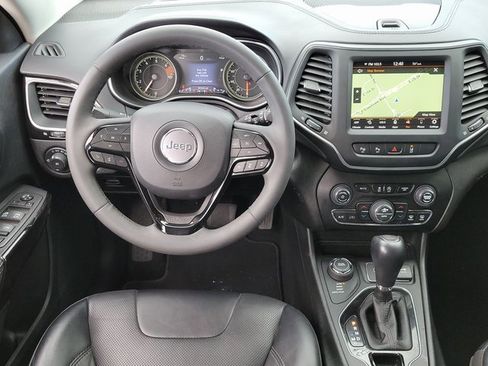 Used 2023 Jeep Cherokee Altitude Lux image 9