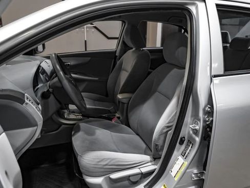 Used 2010 Toyota Corolla LE FWD image 35