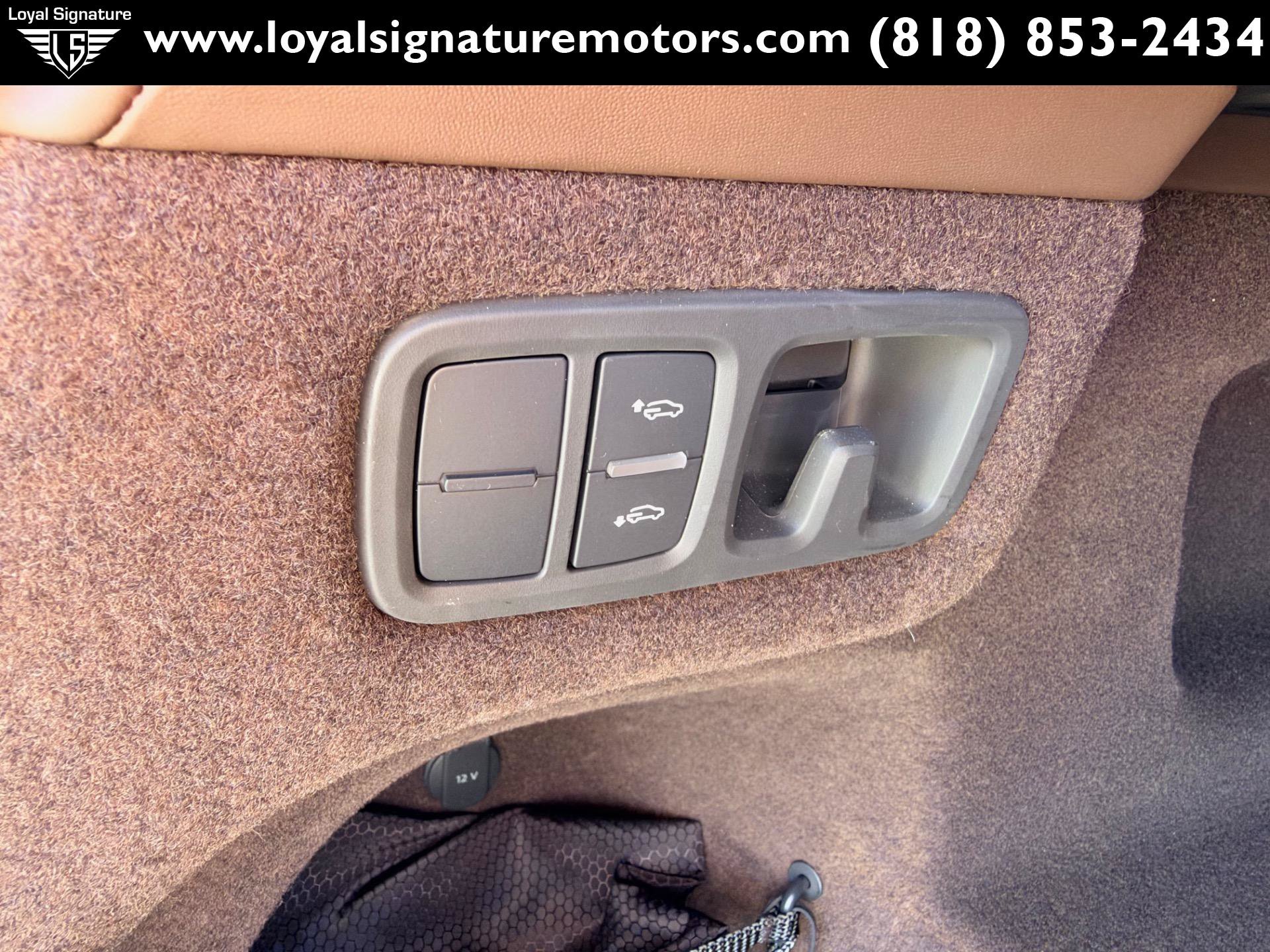 Used 2023 Lamborghini Urus S AWD/4WD image 11