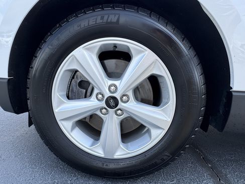 Used 2024 Ford Edge SE w/ Cargo Accessory Package AWD/4WD image 11