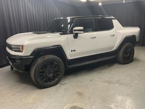 Used 2025 GMC Hummer EV 3X w/ LPO, Dark Essentials Package image 2