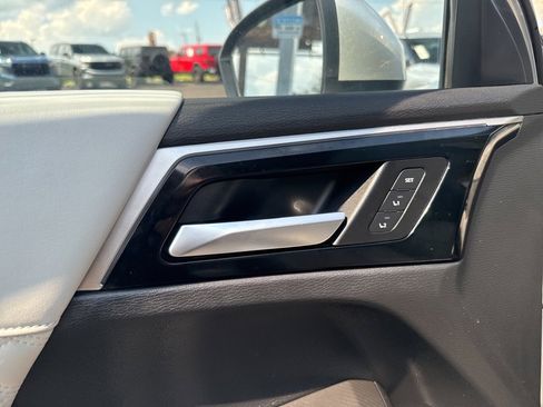 Used 2024 Mitsubishi Outlander SEL image 13