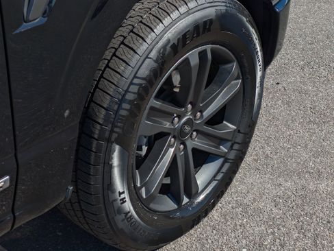 Certified 2023 Ford F150 Lariat w/ Equipment Group 502A High image 12