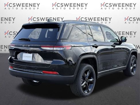 New 2025 Jeep Grand Cherokee Altitude image 5