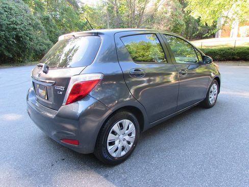 Used 2012 Toyota Yaris LE FWD image 6