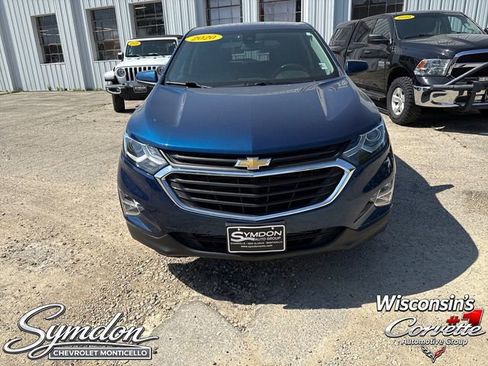 Used 2020 Chevrolet Equinox LT w/ Driver Convenience Package AWD/4WD image 2