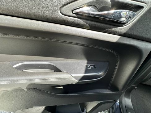 Used 2014 Cadillac SRX Luxury w/ Driver Awareness Package AWD/4WD image 25