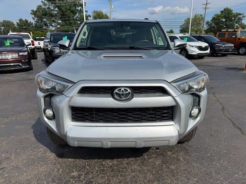 Used 2015 Toyota 4Runner 4WD image 8