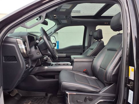 Used 2024 Ford F250 Lariat w/ Lariat Ultimate Package AWD/4WD image 11
