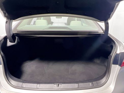 Used 2014 Toyota Avalon Limited image 34