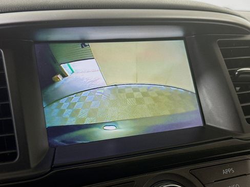 Used 2019 Nissan Pathfinder S AWD/4WD image 19