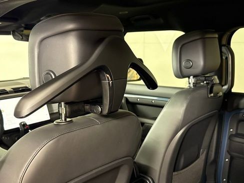 New 2026 Land Rover Defender 110 X-Dynamic SE image 22