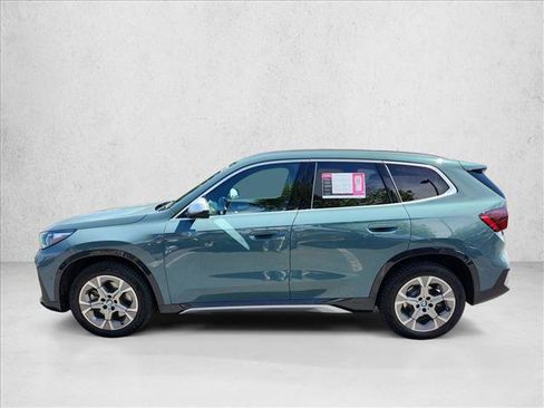 Used 2023 BMW X1 xDrive28i w/ Convenience Package AWD/4WD image 2