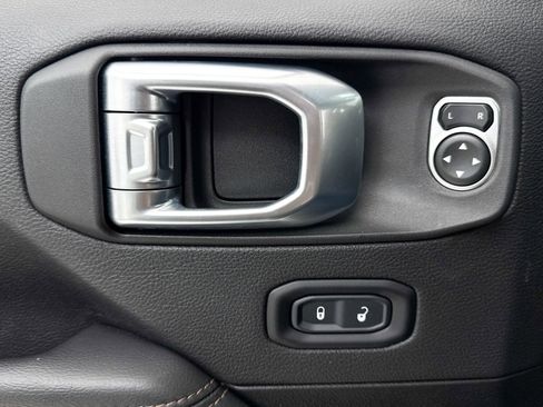 Used 2023 Jeep Wrangler Unlimited Rubicon 392 w/ Dual Top Group image 30