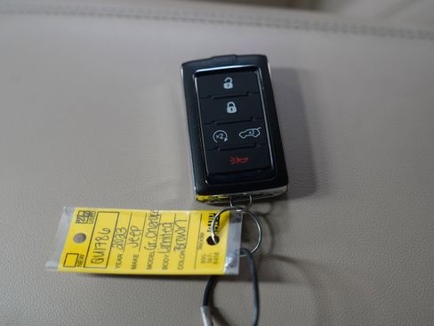 Used 2023 Jeep Grand Cherokee Limited AWD/4WD image 28