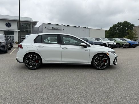 New 2025 Volkswagen GTI Autobahn image 4