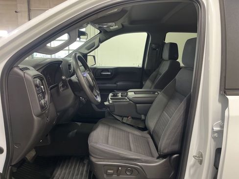 Certified 2022 Chevrolet Silverado 1500 Custom AWD/4WD image 24