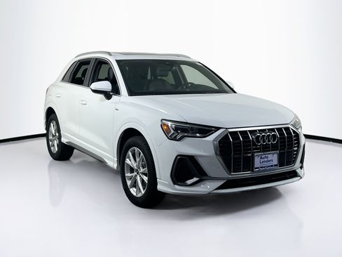Used 2023 Audi Q3 2.0T Premium AWD/4WD image 3