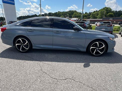 Used 2021 Honda Accord Sport Special Edition image 3