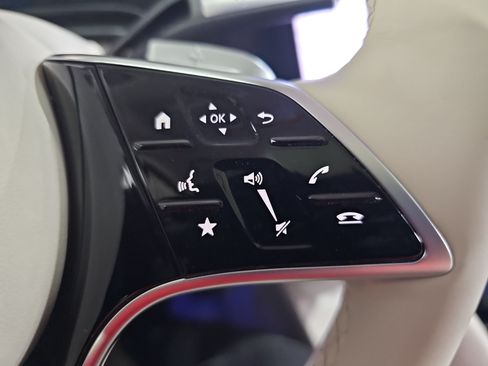 Certified 2023 Mercedes-Benz EQS 580 4MATIC SUV image 20