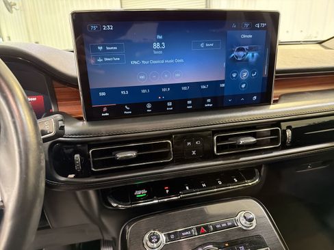 Used 2022 Lincoln Nautilus Reserve image 17