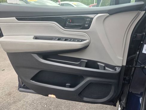 Used 2023 Honda Odyssey Touring image 27