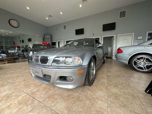 Used 2004 BMW M3 Coupe image 3