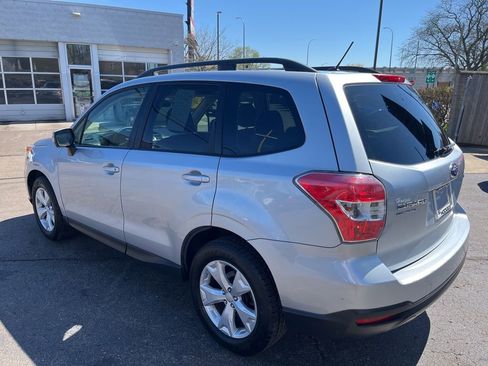 Used 2014 Subaru Forester 2.5i Premium w/ All-Weather Package AWD/4WD image 7