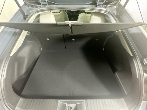 Used 2026 Toyota Prius XLE FWD image 28