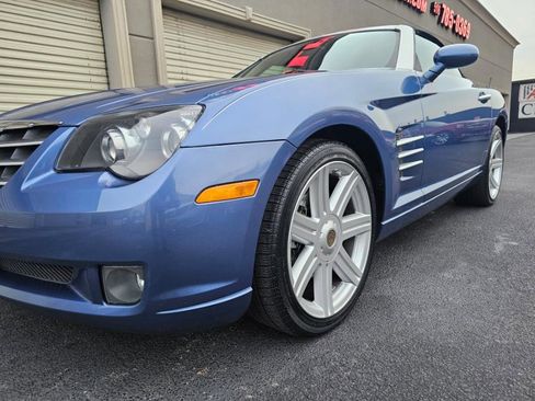 Used 2008 Chrysler Crossfire Limited image 28