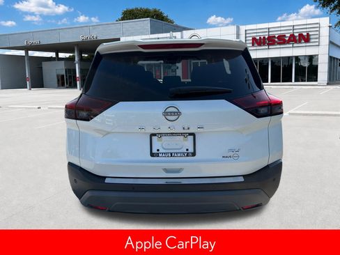 Certified 2023 Nissan Rogue SV FWD image 3