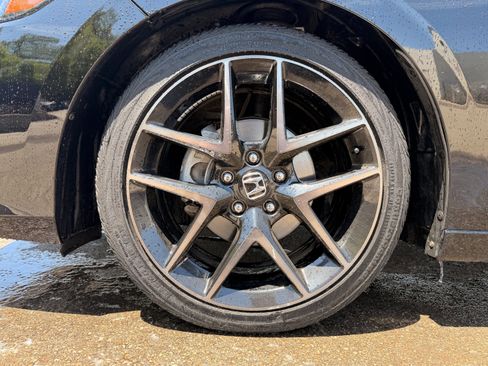 Used 2024 Honda Civic Sport Touring image 10