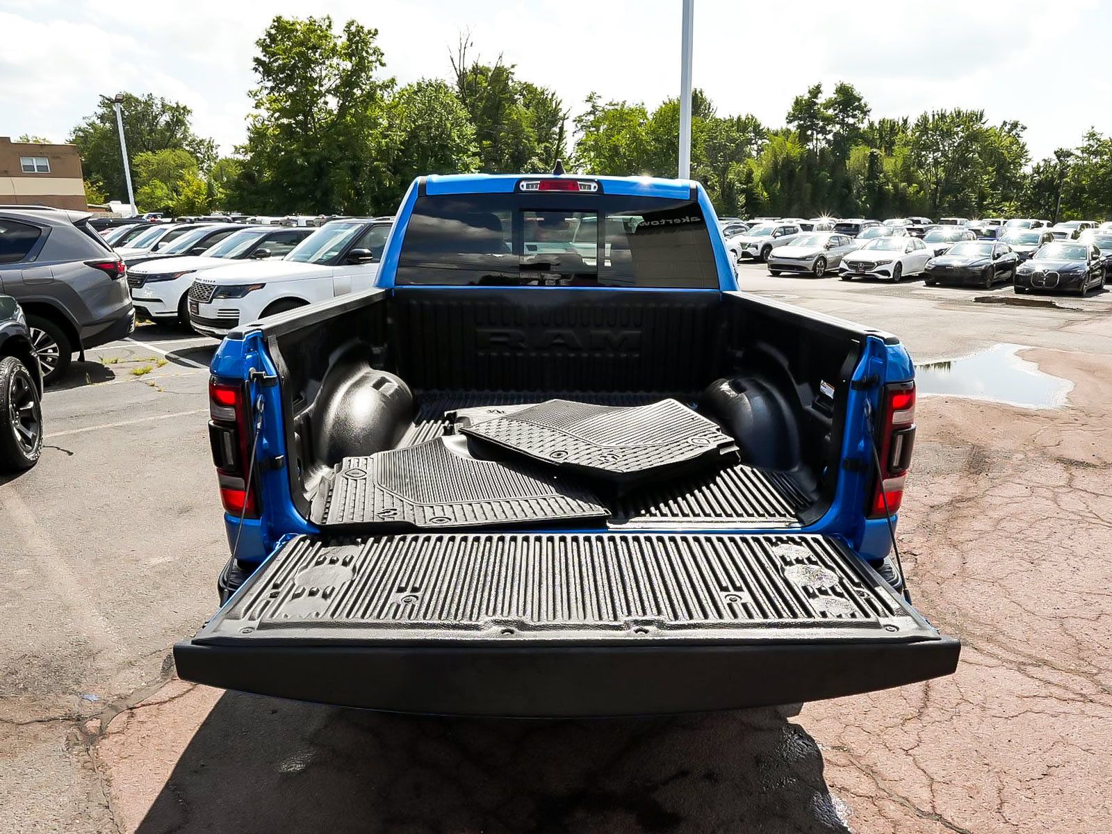 Used 2023 RAM 1500 Big Horn AWD/4WD image 47