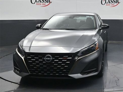 Used 2025 Nissan Altima 2.5 SR image 4