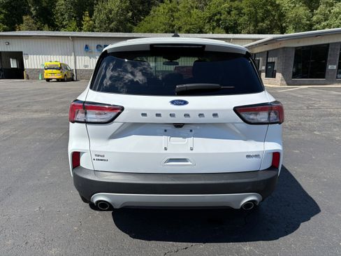 Used 2022 Ford Escape SE w/ Convenience Package image 4