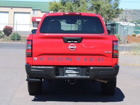 Used 2024 Nissan Frontier S w/ Technology Package AWD/4WD image 5