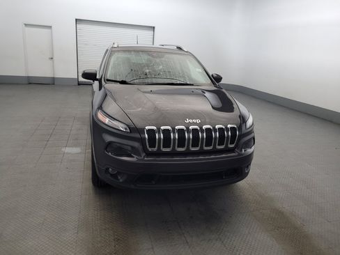 Used 2015 Jeep Cherokee Latitude w/ Comfort/Convenience Group AWD/4WD image 14