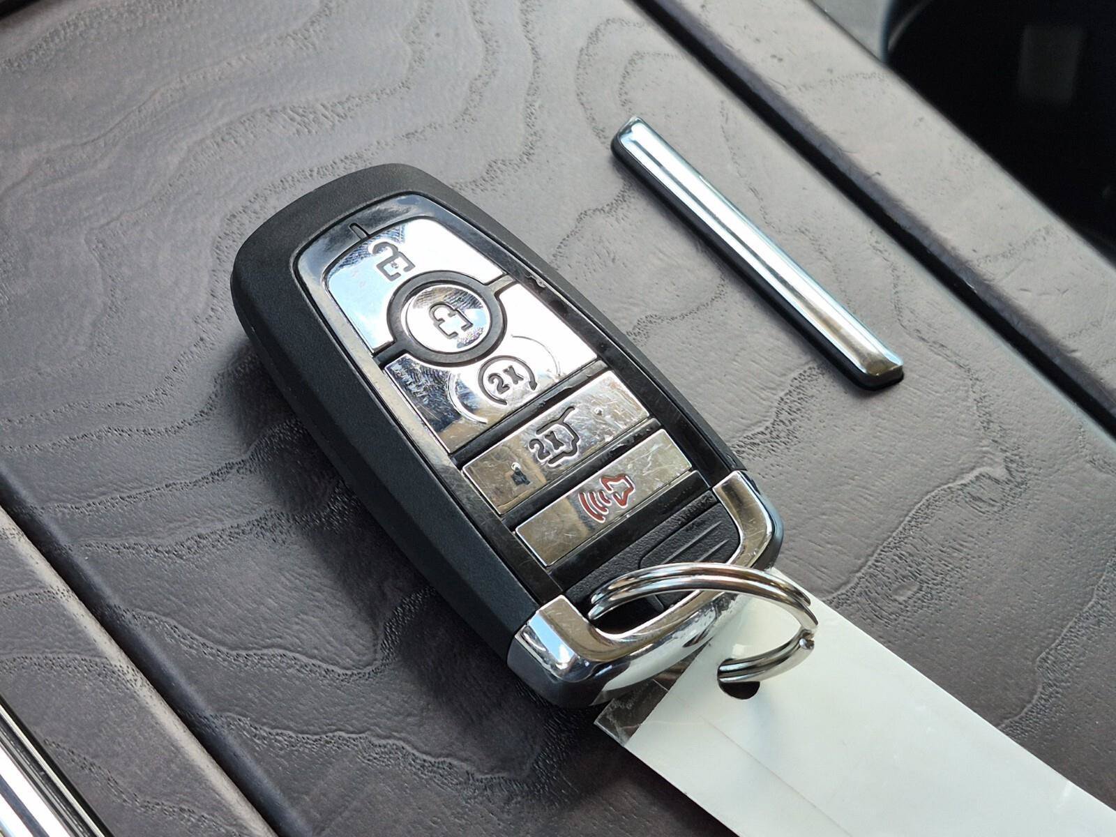 Used 2024 Lincoln Navigator Reserve AWD/4WD image 40