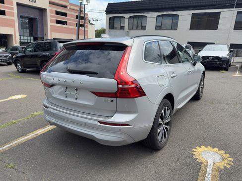 Certified 2023 Volvo XC60 B5 Core w/ Climate Package image 9