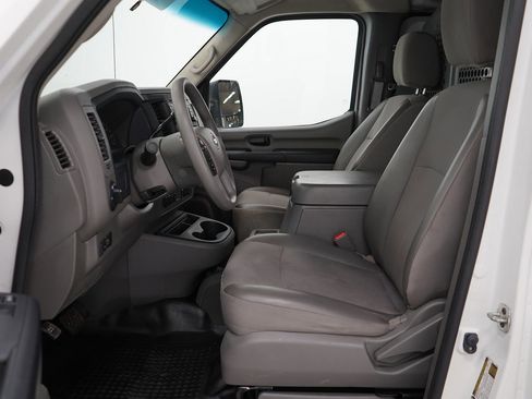 Used 2021 Nissan NV 2500 SV w/ Navigation Package image 15