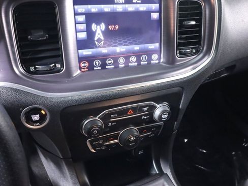 Used 2018 Dodge Charger SXT Plus w/ Blacktop Package image 15