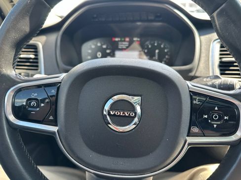 Used 2016 Volvo XC90 T5 Momentum FWD image 15