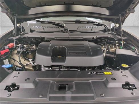 Certified 2025 Land Rover Defender 130 X image 27