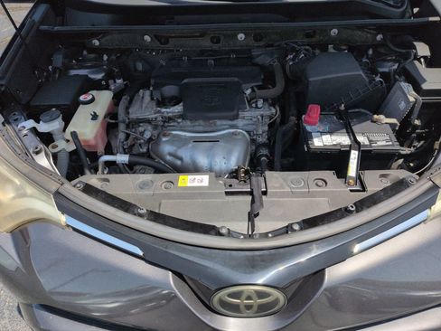 Used 2017 Toyota RAV4 XLE w/ All Weather Liner Package AWD/4WD image 22