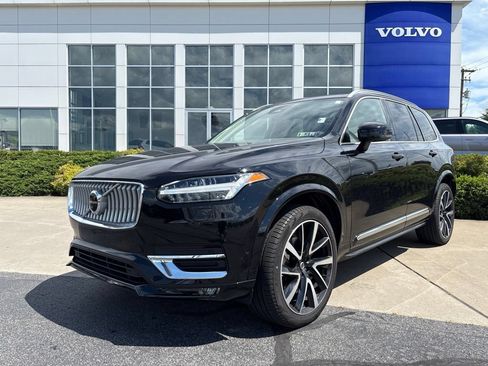 Used 2023 Volvo XC90 B6 Plus w/ Protection Package AWD/4WD image 38