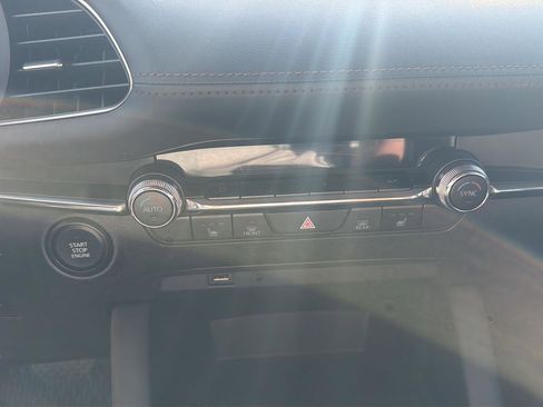 Used 2020 MAZDA MAZDA3 AWD Hatchback w/ Premium Pkg image 17