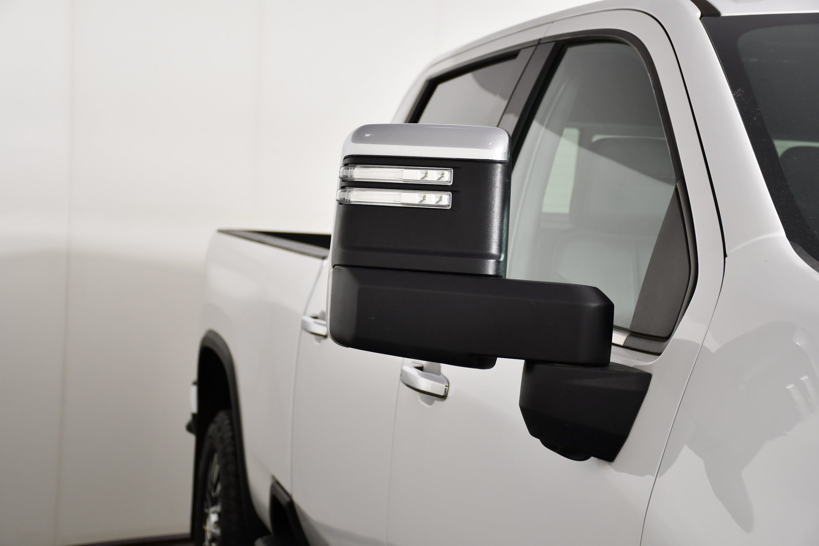 Used 2022 Chevrolet Silverado 3500 High Country w/ Safety Package II AWD/4WD image 14