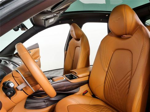 Used 2021 Aston Martin DBX AWD/4WD image 5