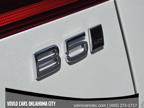 Used 2026 Volvo XC60 B5 Ultra w/ Protection Package Premier AWD/4WD image 10